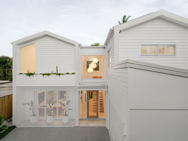 Bulimba Luxury New Build Home project photograph 5
